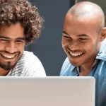 Cómo Crear un Blog Exitoso: Guía Completa (2025)