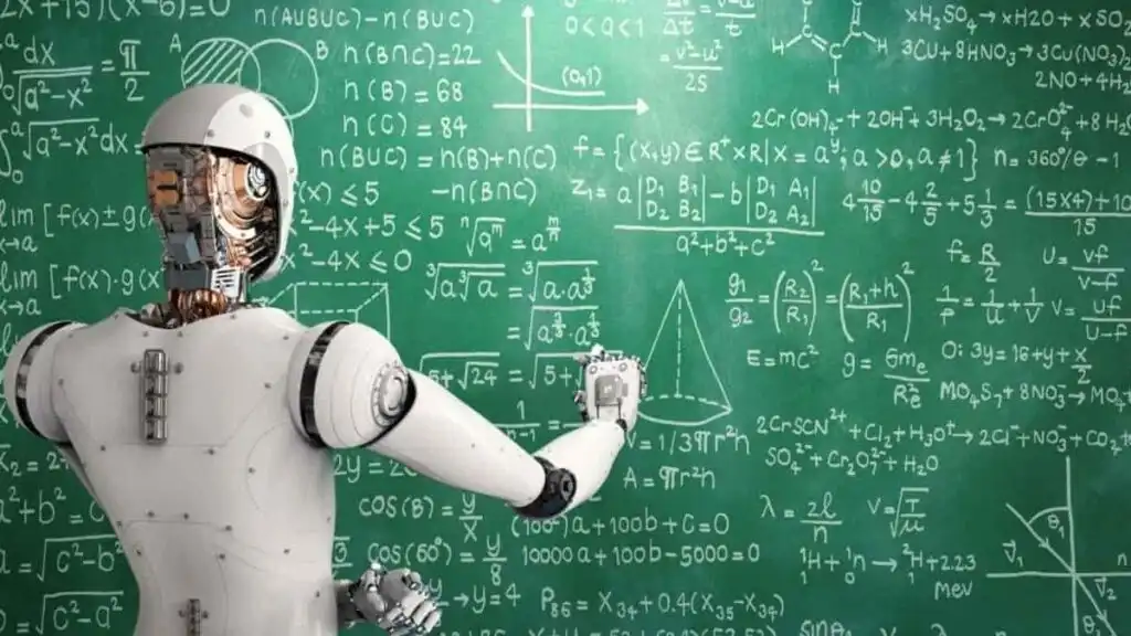 Robot futurista escribiendo ecuaciones matemáticas en un pizarrón verde con fórmulas y gráficos, simbolizando tecnología avanzada e inteligencia artificial.