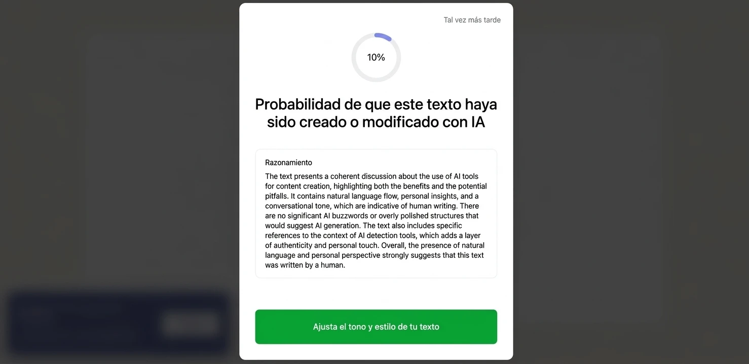 Pantalla de una aplicación con un panel de IA que muestra la frase "Probabilidad de que este texto haya sido creado y modificado con IA", un porcentaje de 10% y un botón para ajustar el tono y el estilo del texto.